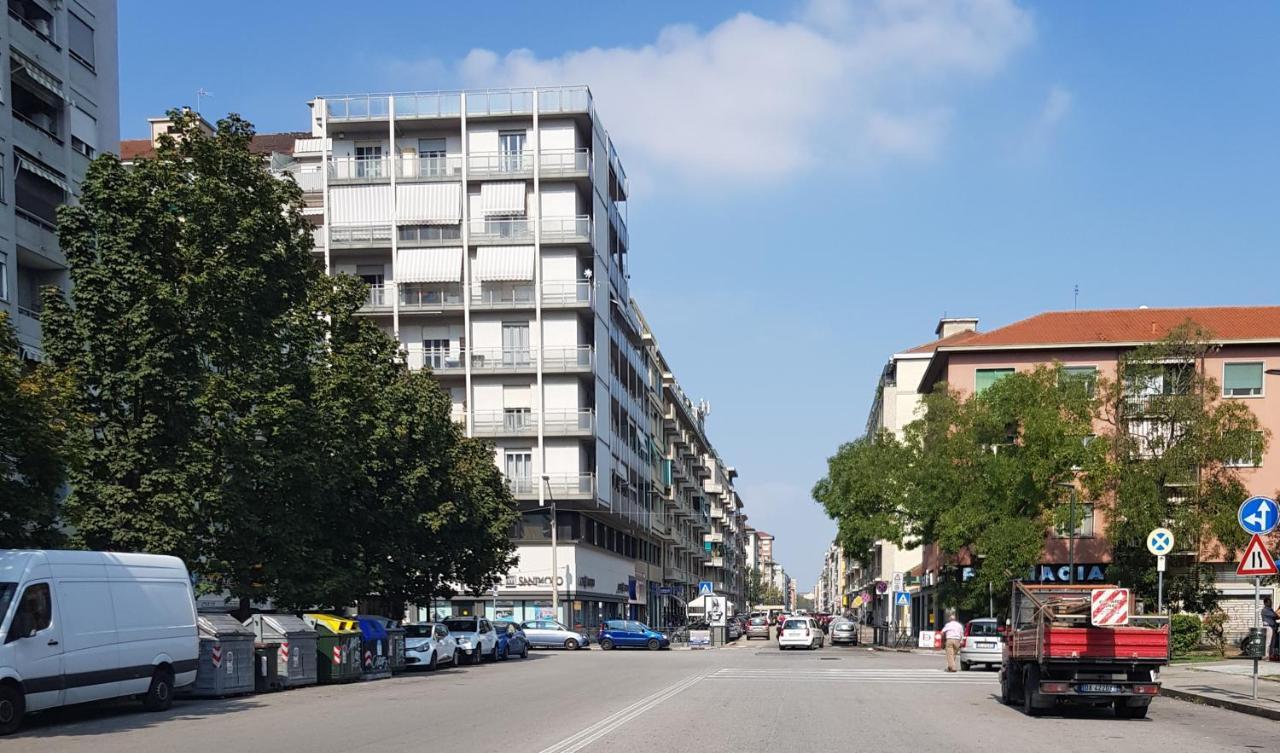 Piazza T. Galimberti - Lingotto Lejlighed Torino Eksteriør billede